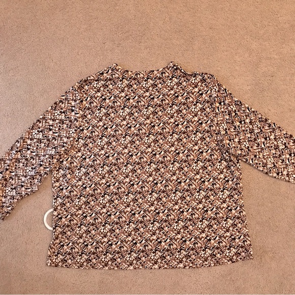 Laura Ashley Faux Wrap Stretch Top Womens Size 2X Tan Brown V Neck Shirt Ring - Picture 3 of 7